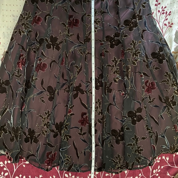 Fairytale Shimmer Floral Skirt with Black Tulle and Rose Wine Satin Sz S - Picture 11 of 13